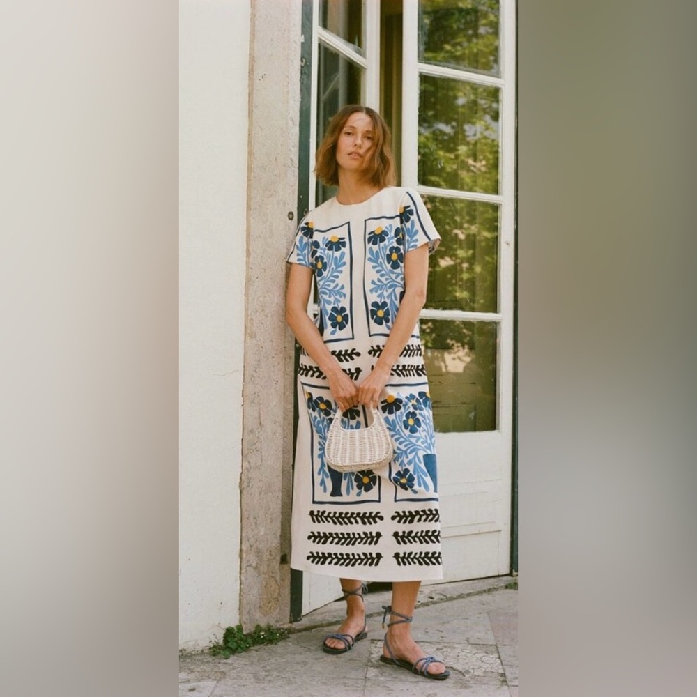 Tuckernuck Azure Vases James Floral Ivory Blue Maxi
Dress